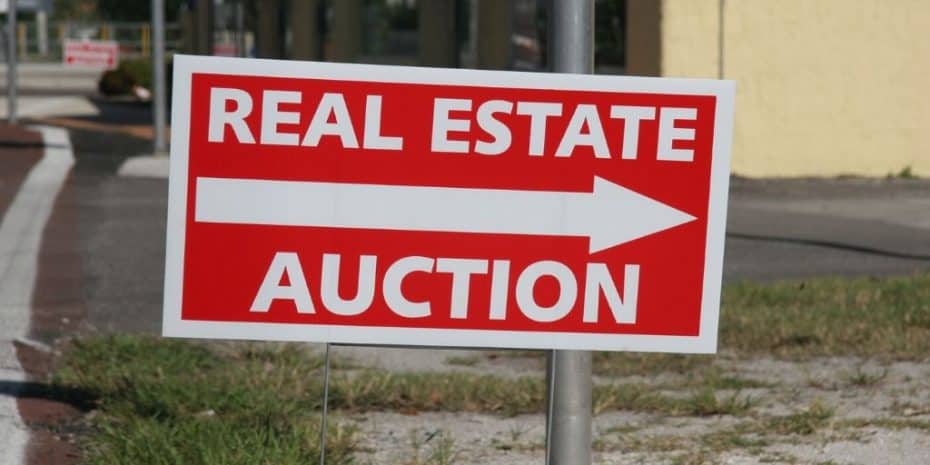 real estate auction