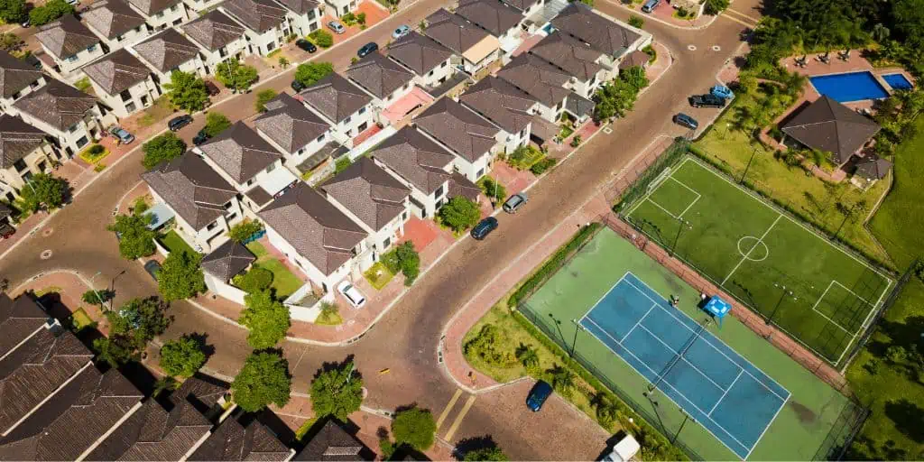 HOA community courts