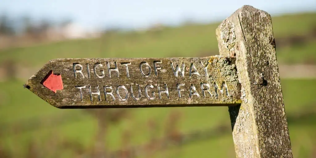 right of way sign